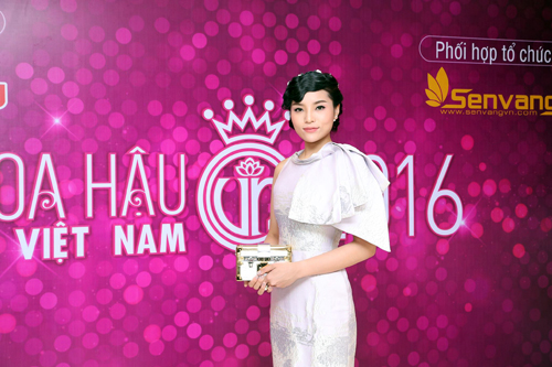 Cần có quy chế quản lý hoa hậu sau đăng quang